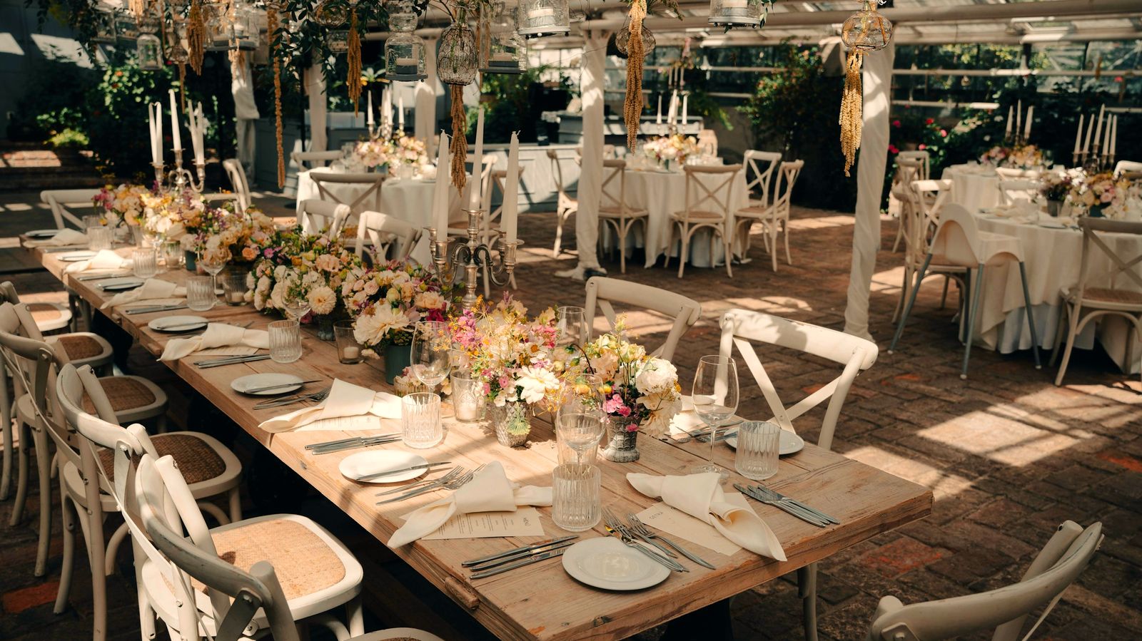 El salón a las 20:00, en ceremonia y cóctel.